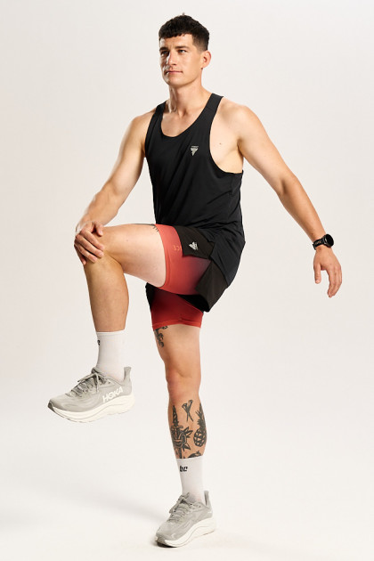 Czarny męski top biegowy TW ENDURANCE SINGLET TOP 170 M TREC BLACK Czarny męski top biegowy TW ENDURANCE SINGLET TOP 170 M TREC BLACK