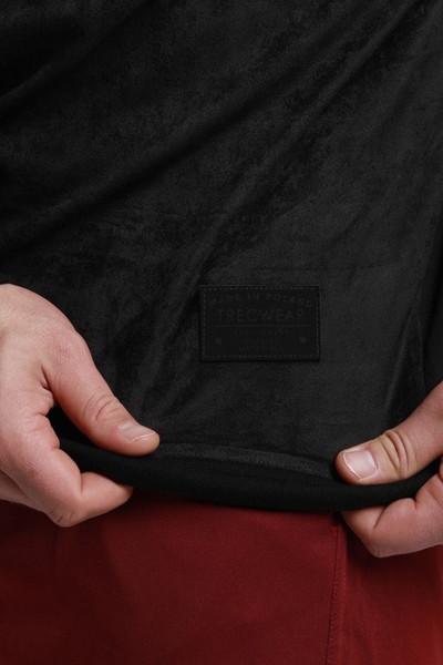 Czarna bluza bez kaptura męska SWEATSHIRT 016 - BLACK ON BLACK https://www.trec.pl/media/catalog/product/5/_/5_17