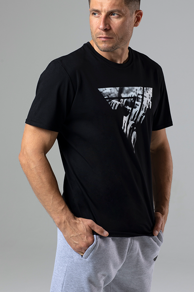 Czarny T-shirt męski z nadrukiem - LOGO TREC Czarny T-shirt męski z nadrukiem - LOGO TREC