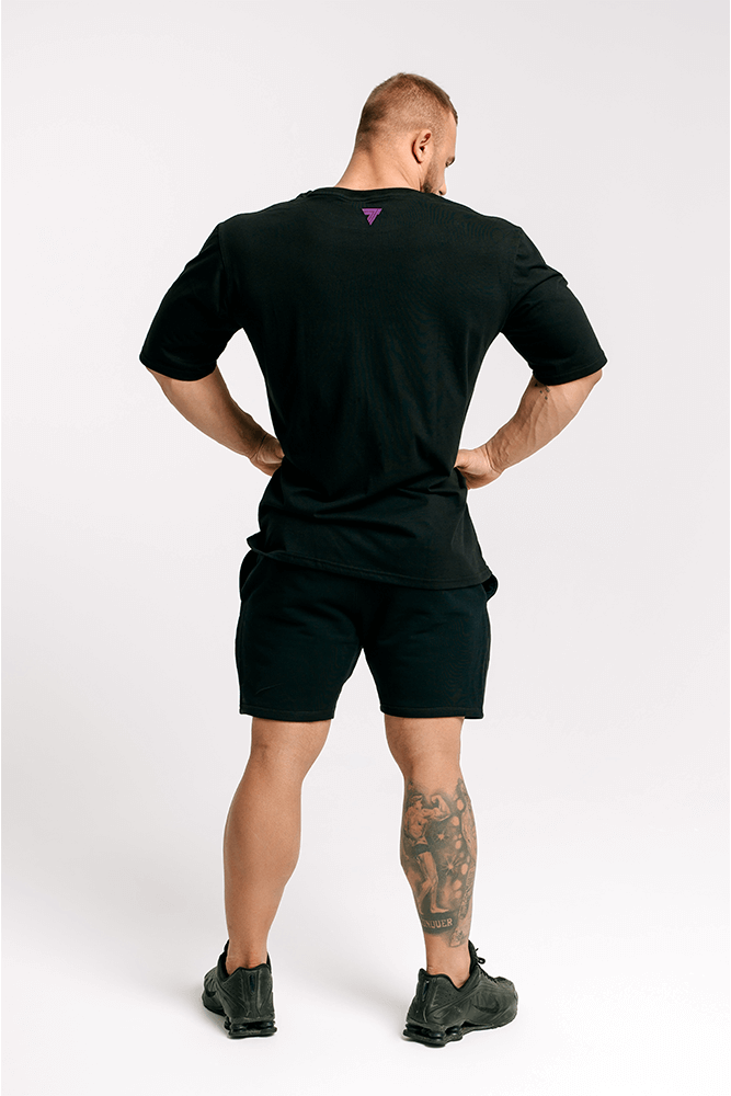 Czarny T-shirt męski z fioletowym nadrukiem BOOGIEMAN T-SHIRT OVERSIZE 132 BLACK-VLT BOOGIEMAN T-SHIRT OVERSIZE 132 BLACK-VLT 2
