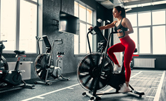 Czy cardio na czczo lepiej działa na spalanie tkanki tłuszczowej?